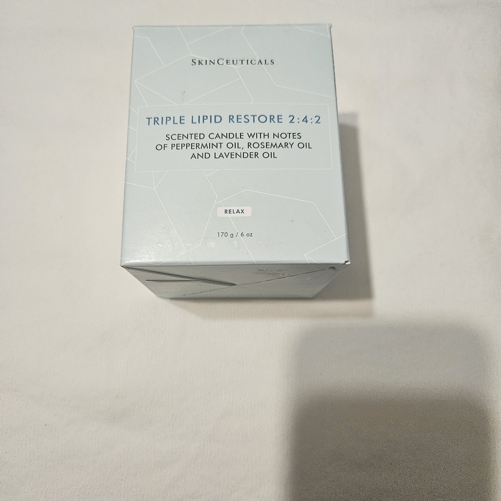 SkinCeuticals - Picture 2 of 4